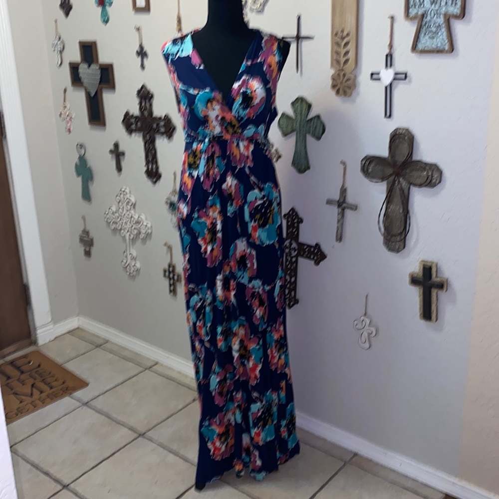 Motherhood maternity maxi dress size medium
